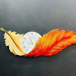 পাখির পাখার ডিজাইনের ঘড়ি RGB লাইট সহ